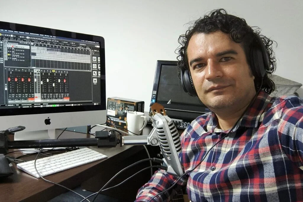 david salvador renteria mendoza estudio de grabacion en guadalajara David Renteria