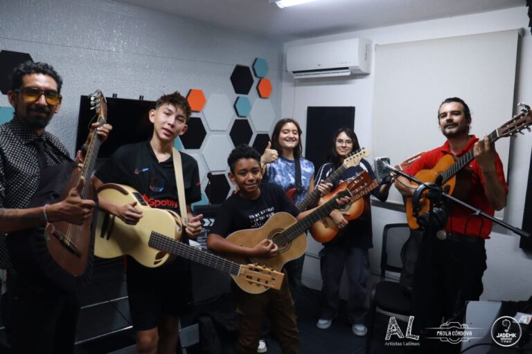 grupo de clases de guitarra