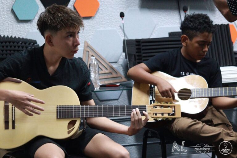 clases de guitarra presenciales