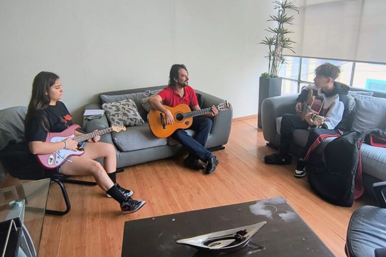 clases de guitarra para intermedios en guadalajara