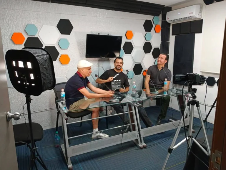 cabina para grabación de podcast en guadalajara